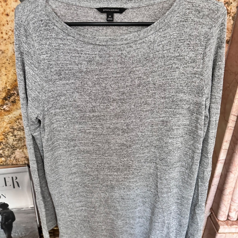 Sweaters - Picture 5 of 9